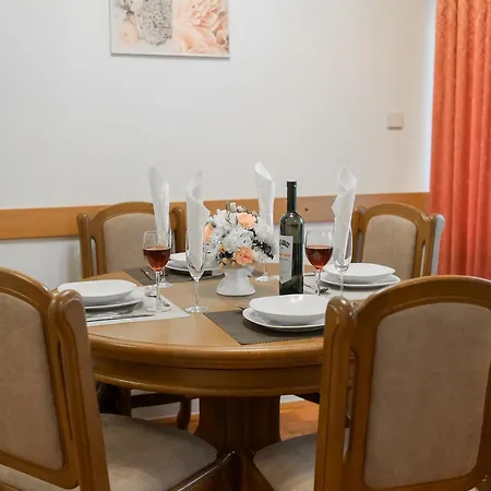 Magnolia Apartment *